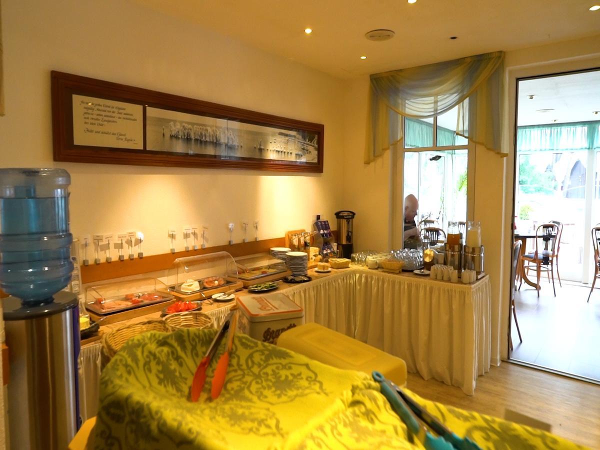 Hotel Garni Meeresblick Glowe Buitenkant foto